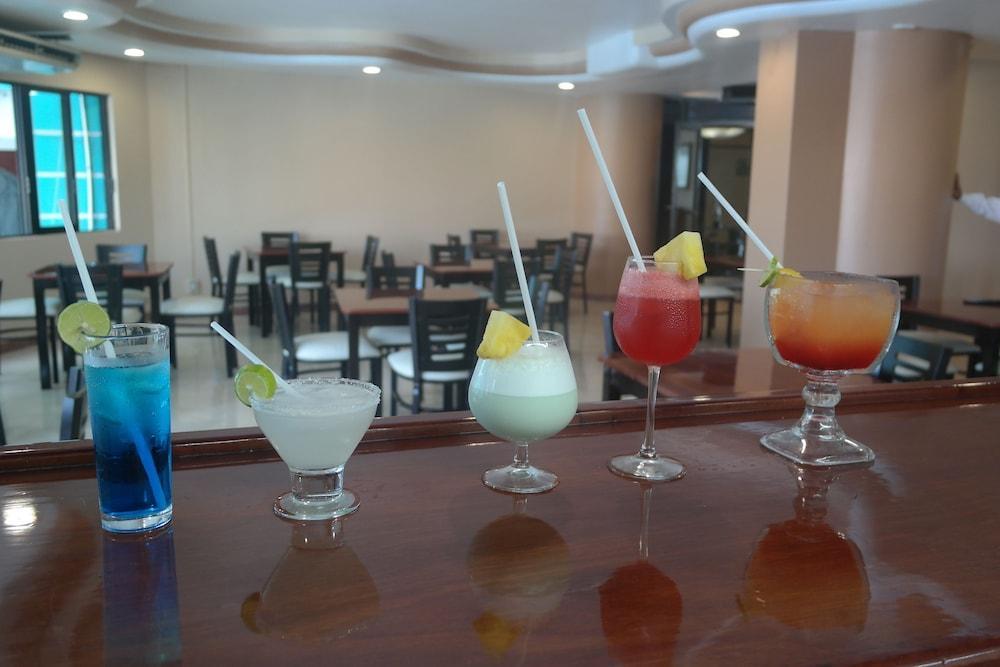 Hotel Playa Marina Mazatlan Ngoại thất bức ảnh