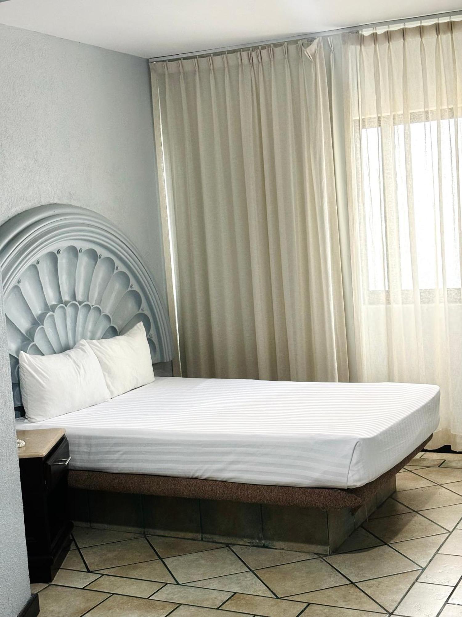 Hotel Playa Marina Mazatlan Ngoại thất bức ảnh