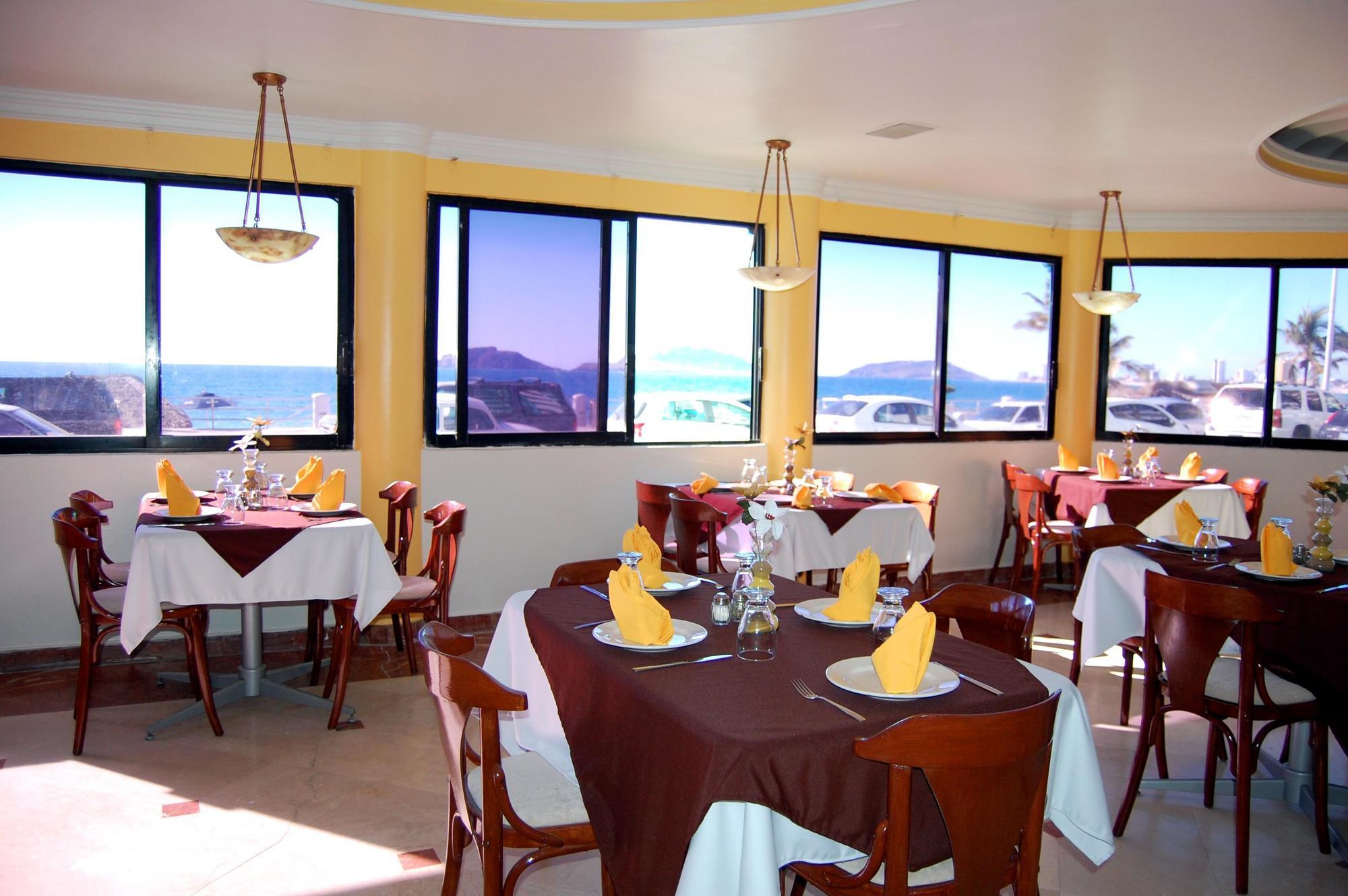 Hotel Playa Marina Mazatlan Ngoại thất bức ảnh